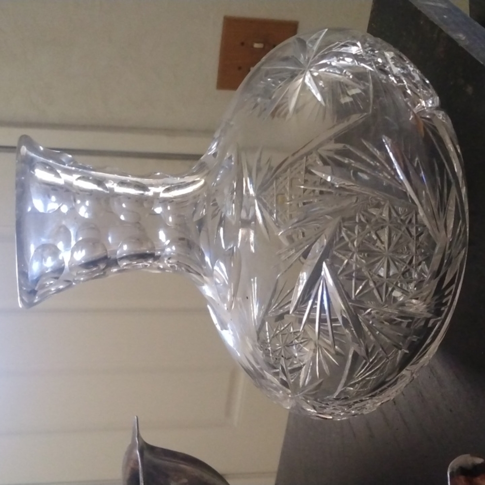 American cut decanter or vase l crystal
